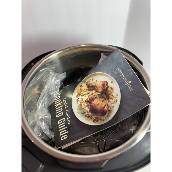 Pampered Chef Deluxe Multi Cooker 6 qt Electric Pressure/Slow/Sous Vide Cooker - Picture 7 of 8